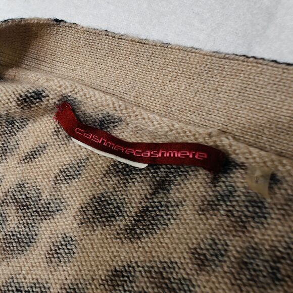 Cashmere Cashmere Leopard Print Button Cardigan Sweater Size S Mob Wife Glam - Picture 6 of 12